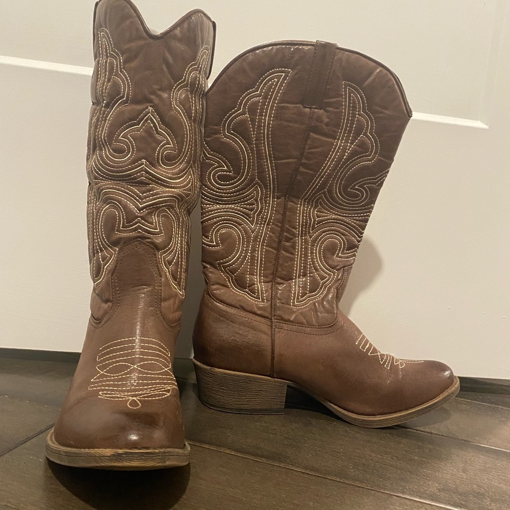 Cowbow boots